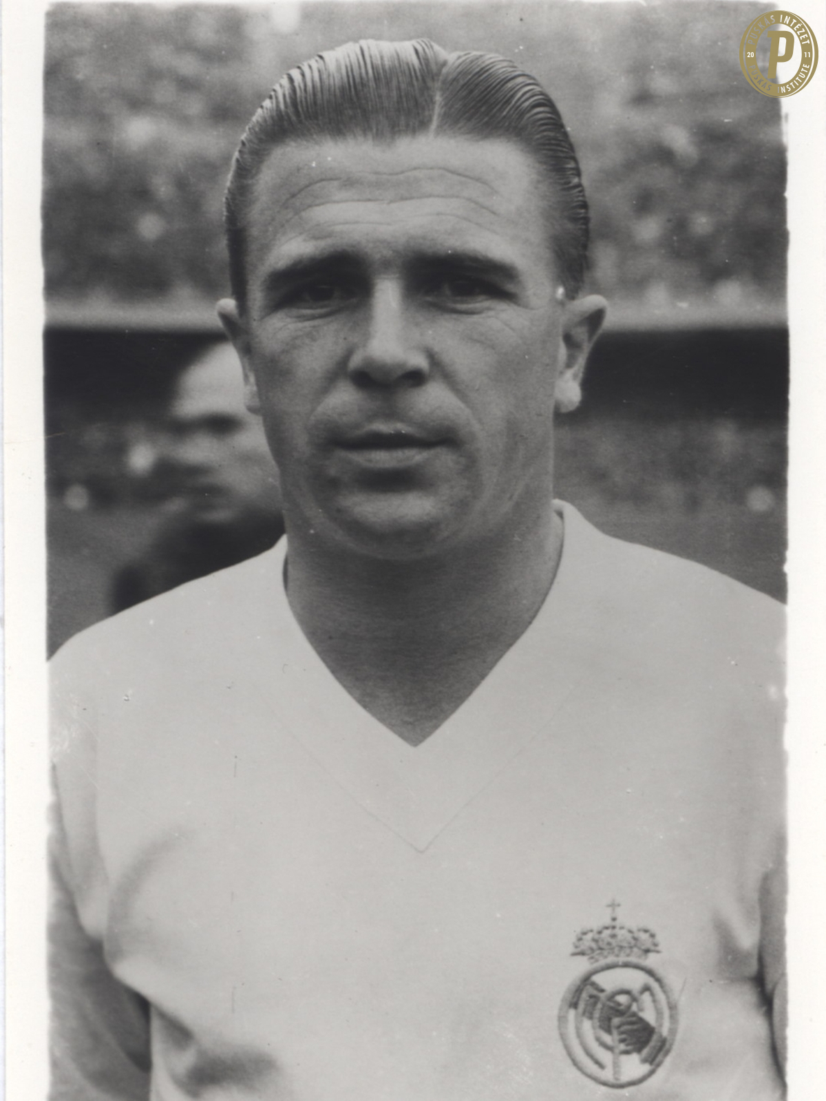 Másfél évtizede a legjobb nélkül