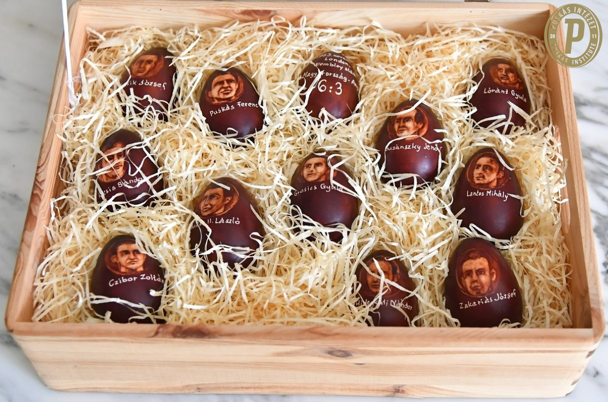 Mindenkinek áldott húsvéti ünnepeket kívánunk!