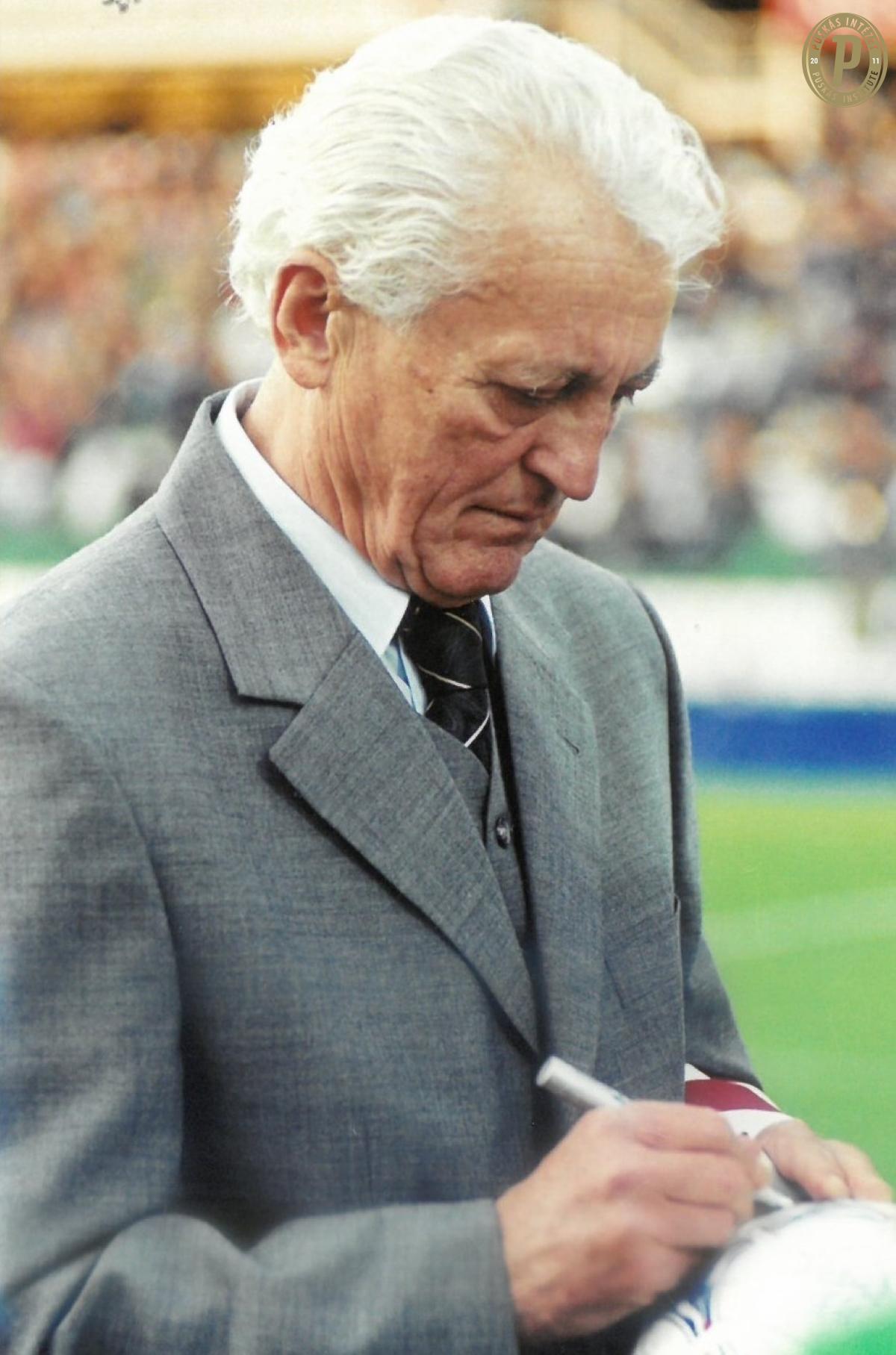 A Császárra emlékezünk