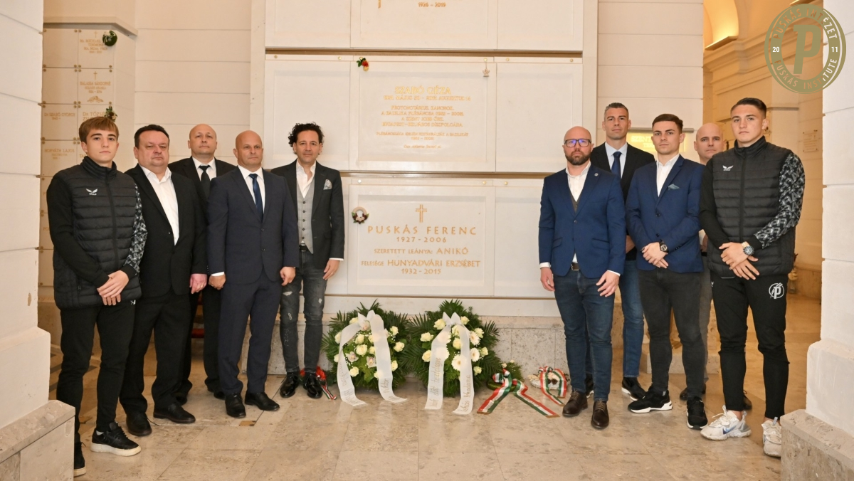 Koszorúzással emlékeztünk