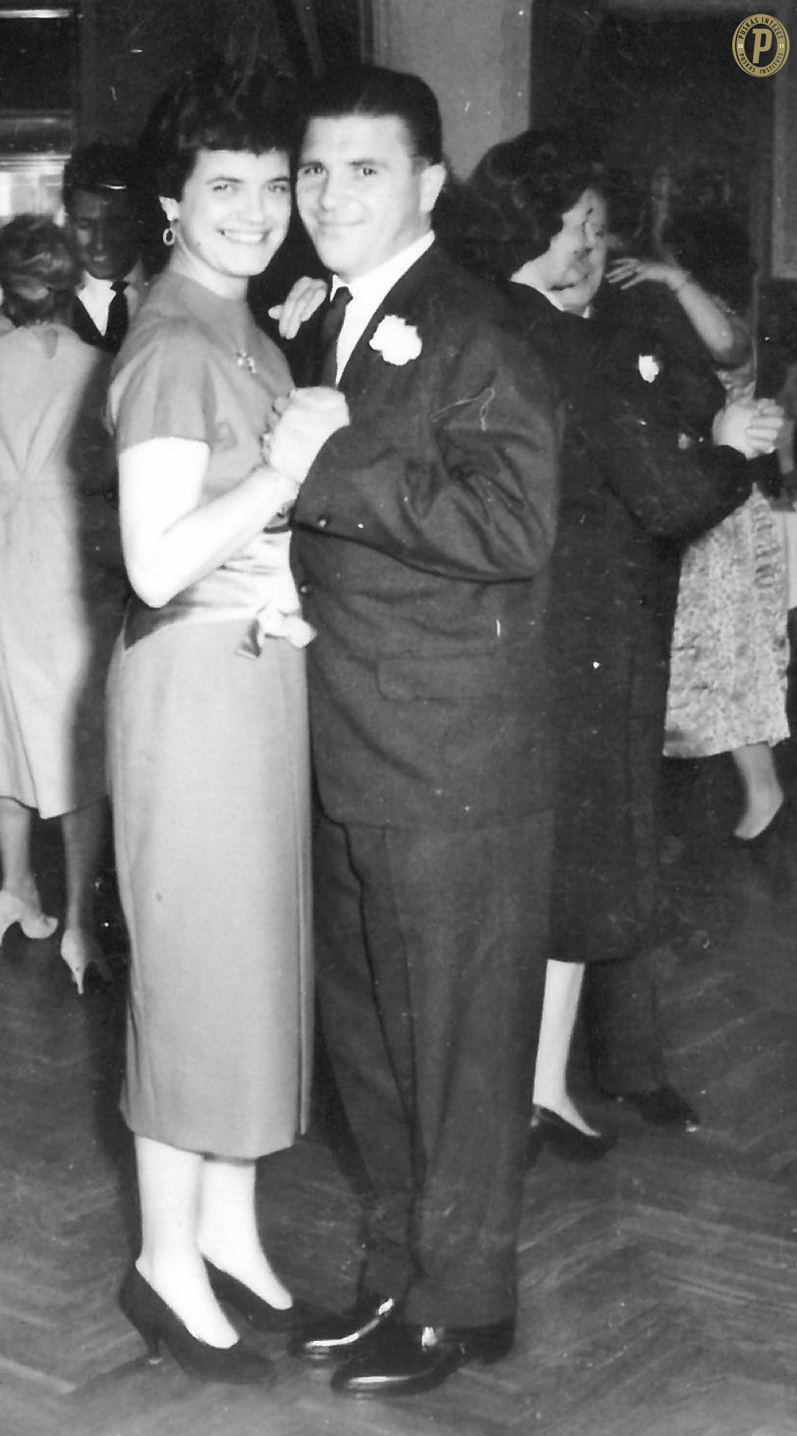 Egészségben és sikerekben gazdag, boldog új évet kívánunk!