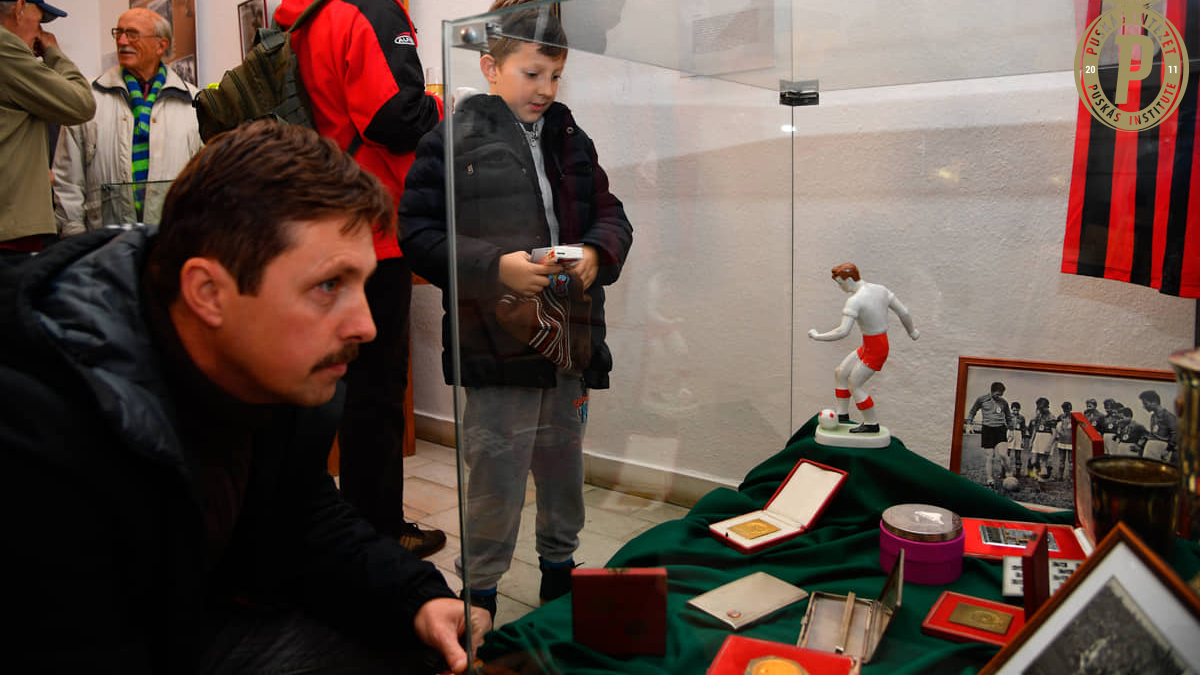 ARANY PILLANATOK, 2016. OKTÓBER, SZATMÁRNÉMETI